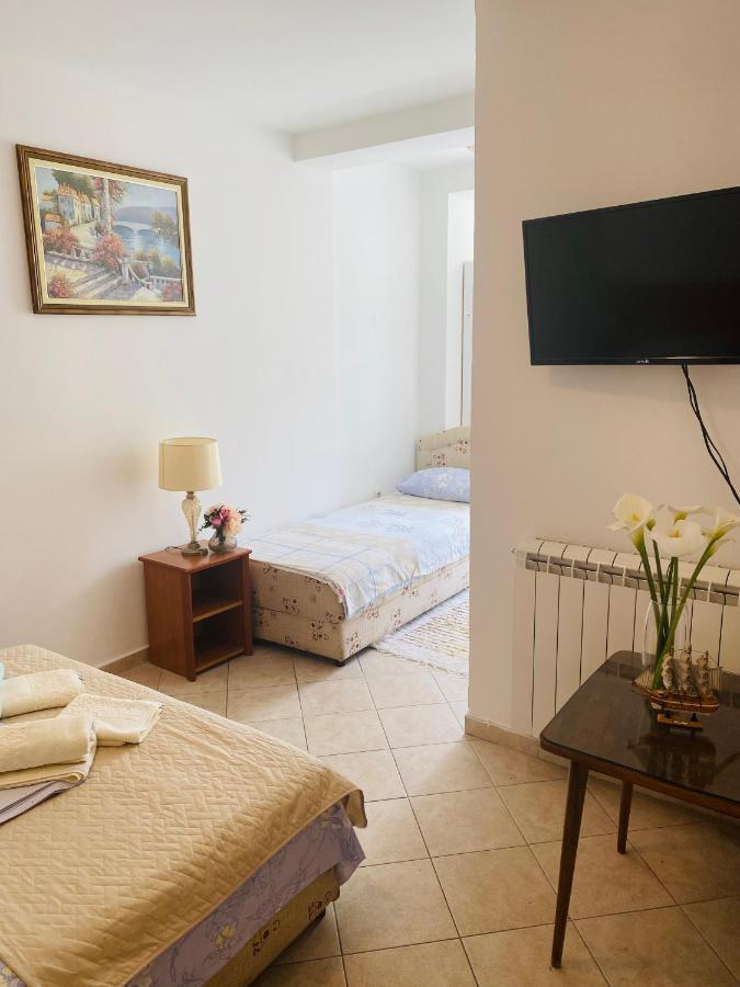 Miomir Perazic Apartments Petrovac Exterior photo