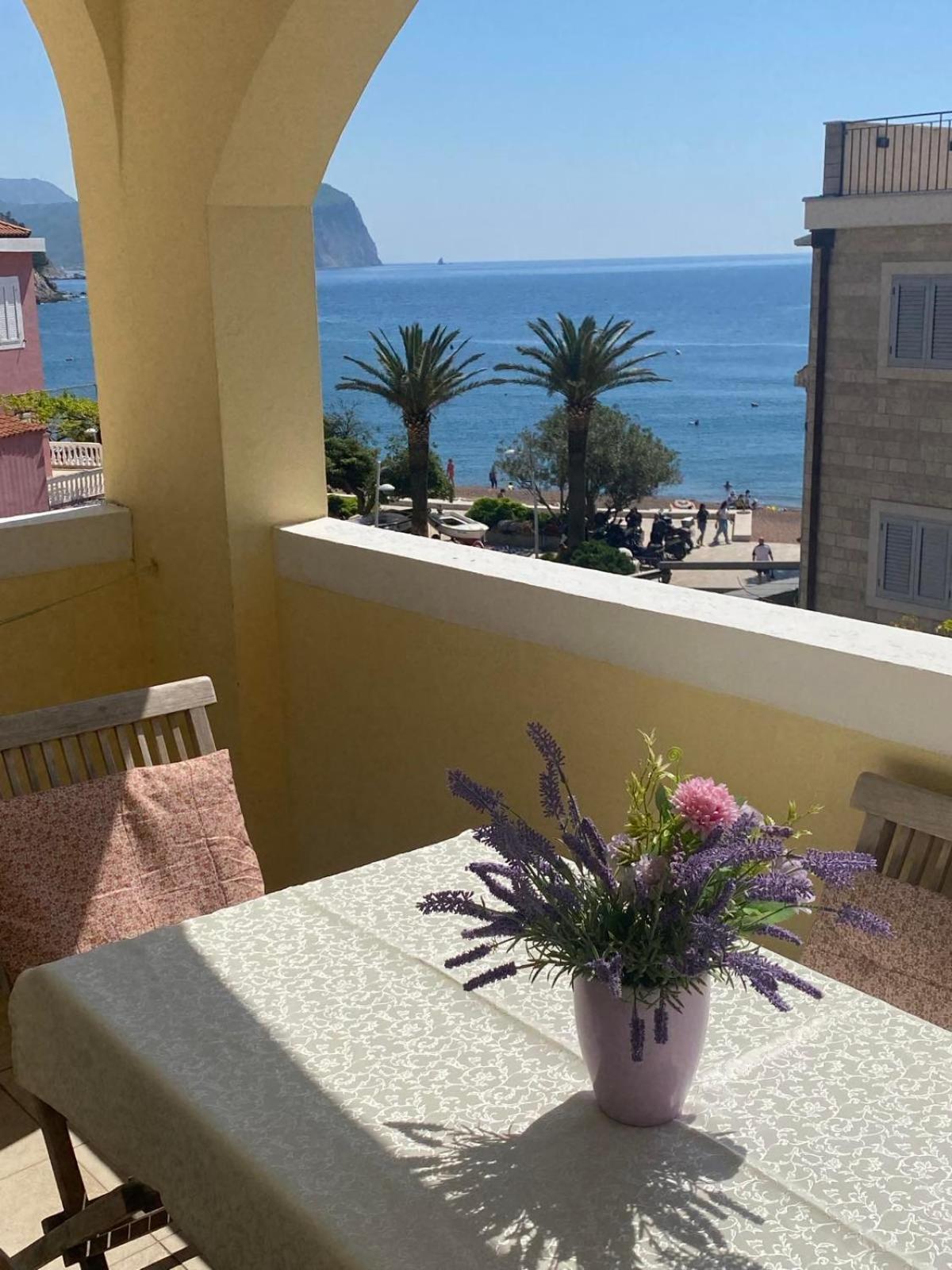 Miomir Perazic Apartments Petrovac Exterior photo